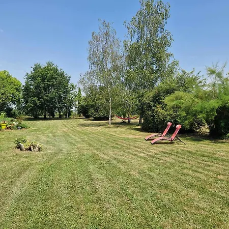 Magnifique A La Campagne Avec Piscine Villa *